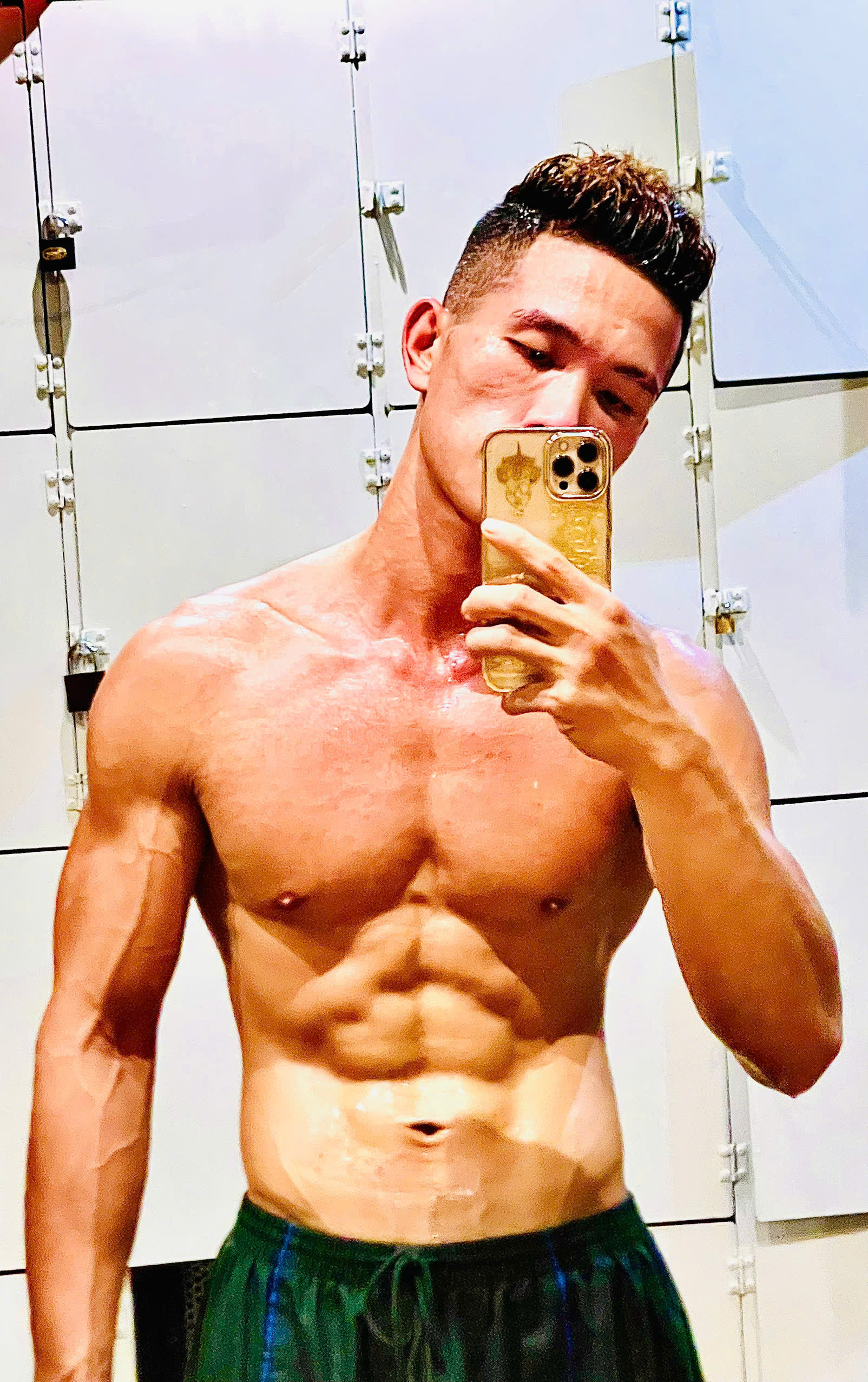 Võ Chí Hiền Training